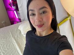 LilaPink - female with black hair webcam at xLoveCam