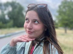 LilaVame - female with brown hair webcam at xLoveCam