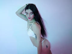 LiliBonnet - female with black hair and  small tits webcam at xLoveCam