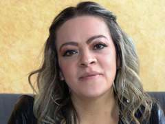 Lila28sixMega - blond female webcam at ImLive