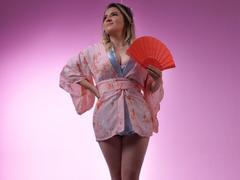 LiliEvanss - female with brown hair and  small tits webcam at xLoveCam