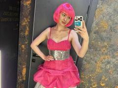 LiliLindy - female with brown hair webcam at xLoveCam