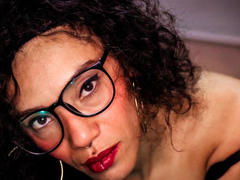 LiliMuller - female with brown hair webcam at xLoveCam
