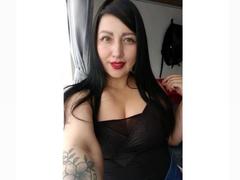 HottyPeck from xLoveCam