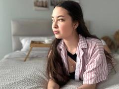 LilianCat-hot - female with brown hair webcam at xLoveCam