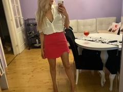 Lilith91-hot - blond female webcam at xLoveCam