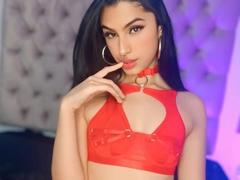 LilithDesire - female with black hair webcam at xLoveCam