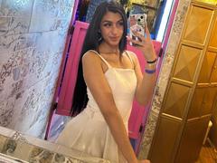 LilithDesire - female with black hair webcam at xLoveCam