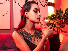 LilithGoddess - female with black hair webcam at xLoveCam