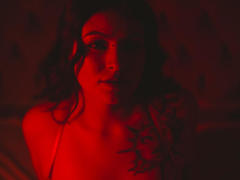 LilithHellsing - female with red hair webcam at xLoveCam