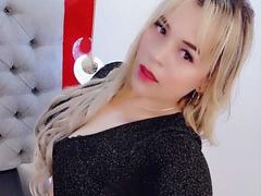 LilithRayne - blond female webcam at xLoveCam