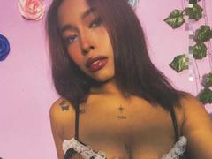 TessaMilano - female with black hair webcam at LiveJasmin