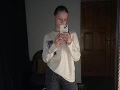 LillianaWhang - blond female webcam at xLoveCam