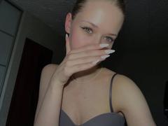 LillianaWhang from xLoveCam