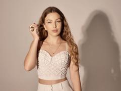 LilyBlake from xLoveCam
