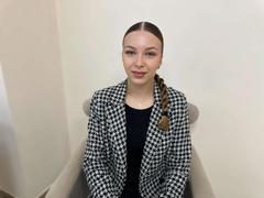 LilyBlake - female with brown hair webcam at xLoveCam