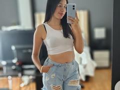 LilyC - female webcam at xLoveCam