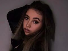 LilyLiebe-hot - blond female webcam at xLoveCam