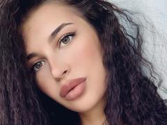 LilyRobin from xLoveCam