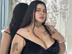 LilyCornell - female with brown hair and  big tits webcam at LiveJasmin