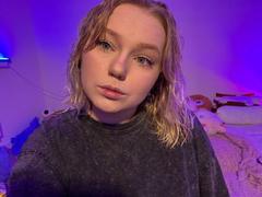 LimeCaty from xLoveCam