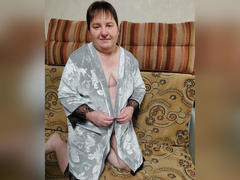 LimonkaFire - female with brown hair webcam at xLoveCam