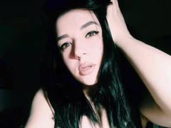 LinZt - female webcam at xLoveCam