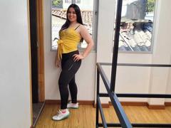 LinaCharry - female with brown hair webcam at xLoveCam