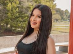 LinaCharry - female with brown hair webcam at xLoveCam
