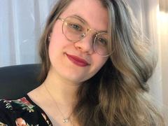 LinaLove-hot - blond female webcam at xLoveCam