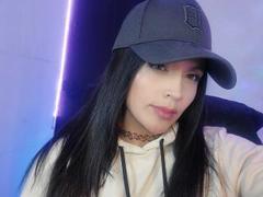 LinaStars - female with black hair webcam at xLoveCam