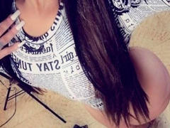 LinaPrincess - female with black hair and  big tits webcam at xLoveCam