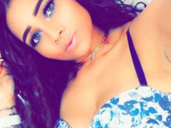 LinaPrincess - female with black hair and  big tits webcam at xLoveCam