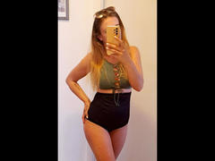 LinaaPuschel-hot - female with brown hair webcam at xLoveCam