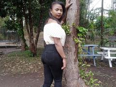 LinahSexy69 from xLoveCam