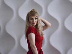 LindaAndersoni - female webcam at xLoveCam