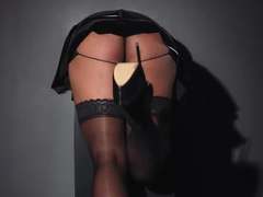 LindaFranco - female with black hair and  big tits webcam at LiveJasmin