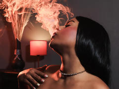 LindaFranco - female with black hair and  big tits webcam at LiveJasmin