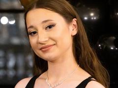 LindaGlow - female webcam at xLoveCam