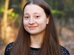 LindaGlow from xLoveCam