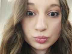 LindaGlow - female webcam at xLoveCam