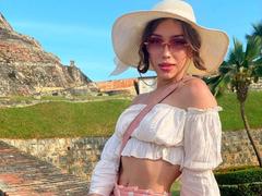 LindaHotx - shemale webcam at xLoveCam