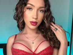 LindaHotx - shemale webcam at xLoveCam