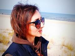 LindaPerfect - female with brown hair and  small tits webcam at xLoveCam