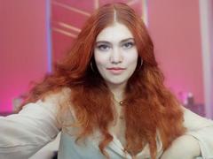 LindaSauver - female webcam at xLoveCam