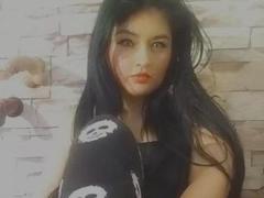 LindaSophie - female with black hair webcam at xLoveCam