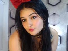 LindaSophie - female with black hair webcam at xLoveCam
