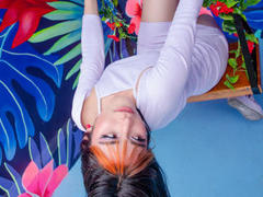 LindaWatson - female with black hair and  small tits webcam at xLoveCam