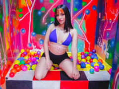 LindaWatson - female with black hair and  small tits webcam at xLoveCam
