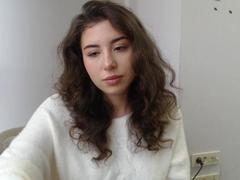 Lindiya from xLoveCam